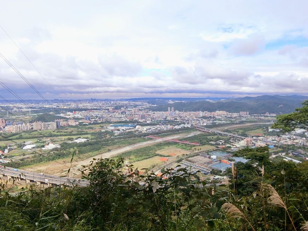 新北三峽登山-鳶山登山步道-三峽老街一覽無遺美景+夜景【丁小羽登山篇】