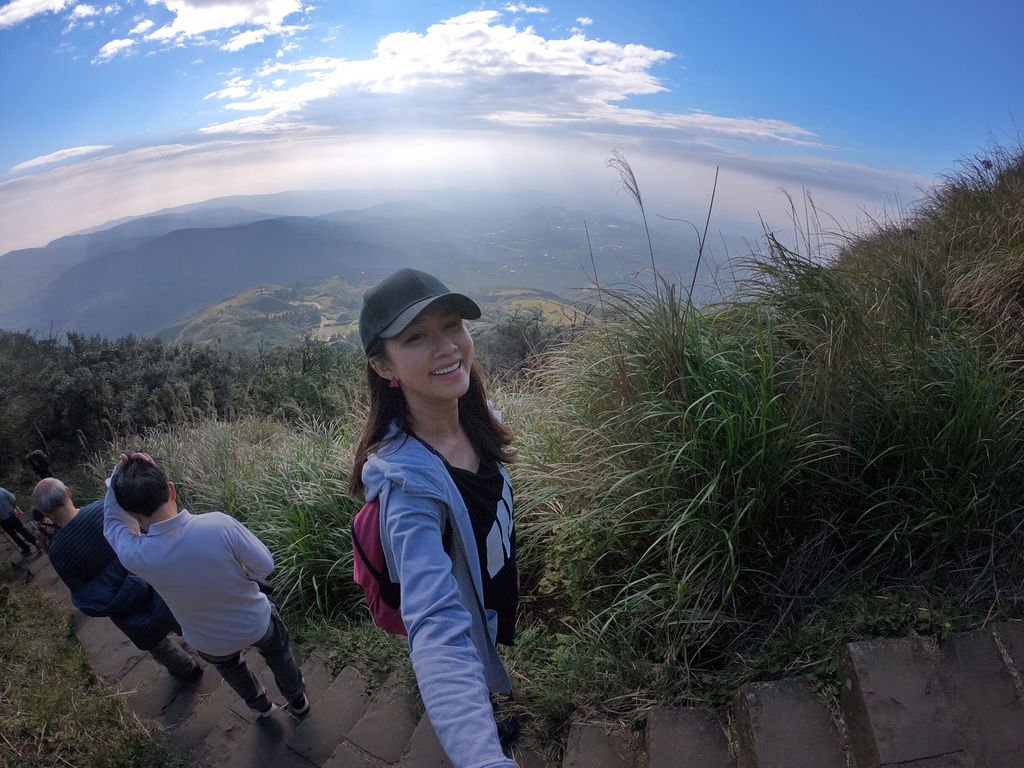 台北登山-台北市第一高峰-七星山主峰東峰!夢幻湖生態步道【丁小羽登山篇】