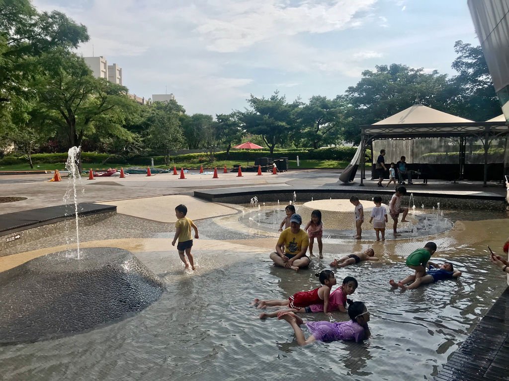 桃園景點-宏亞巧克力共和國，巧克力的觀光工廠，親子出遊的好去處【丁小羽旅遊篇】