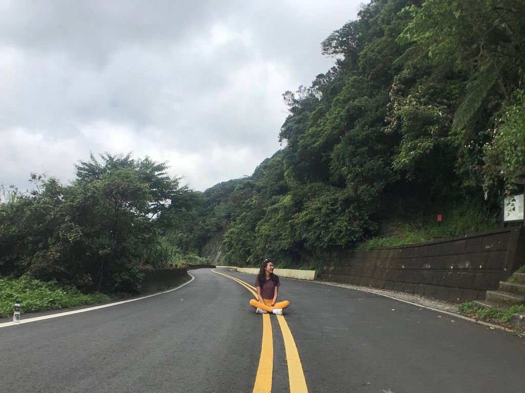 新北登山-瑞芳景點-走訪金字碑古道、寂寞公路跟不厭亭【丁小羽登山篇】