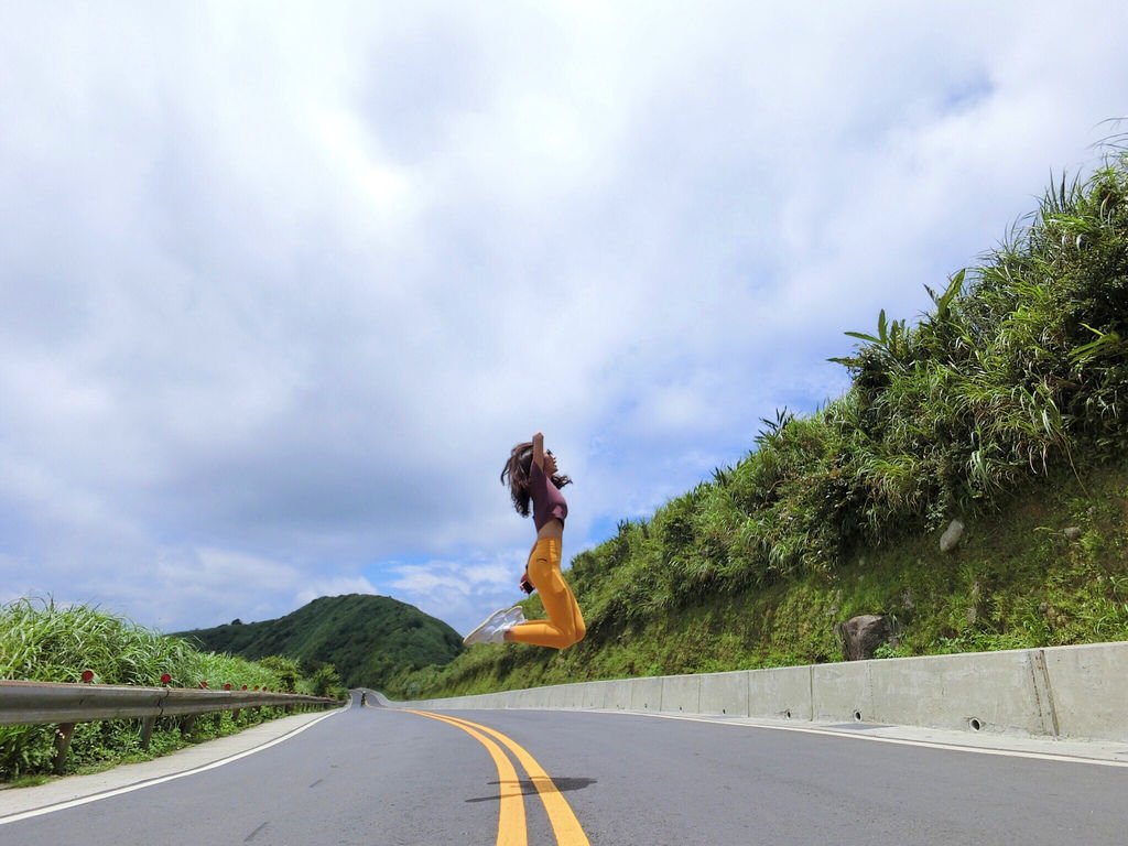 新北登山-瑞芳景點-走訪金字碑古道、寂寞公路跟不厭亭【丁小羽登山篇】