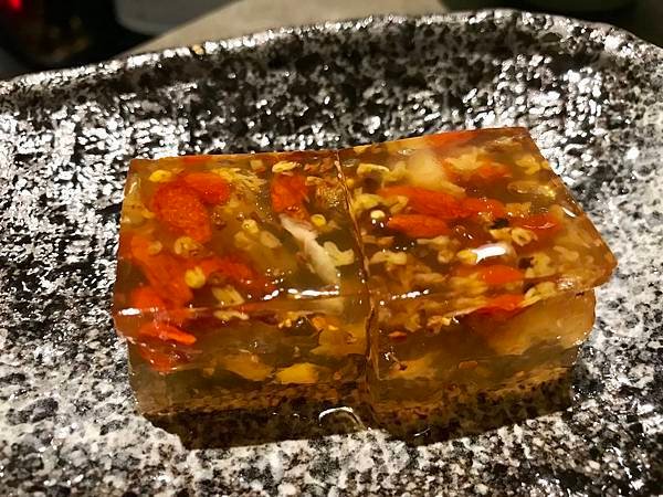 微風南山唯一的素食餐廳！號稱香港最強的素食料理-心齋