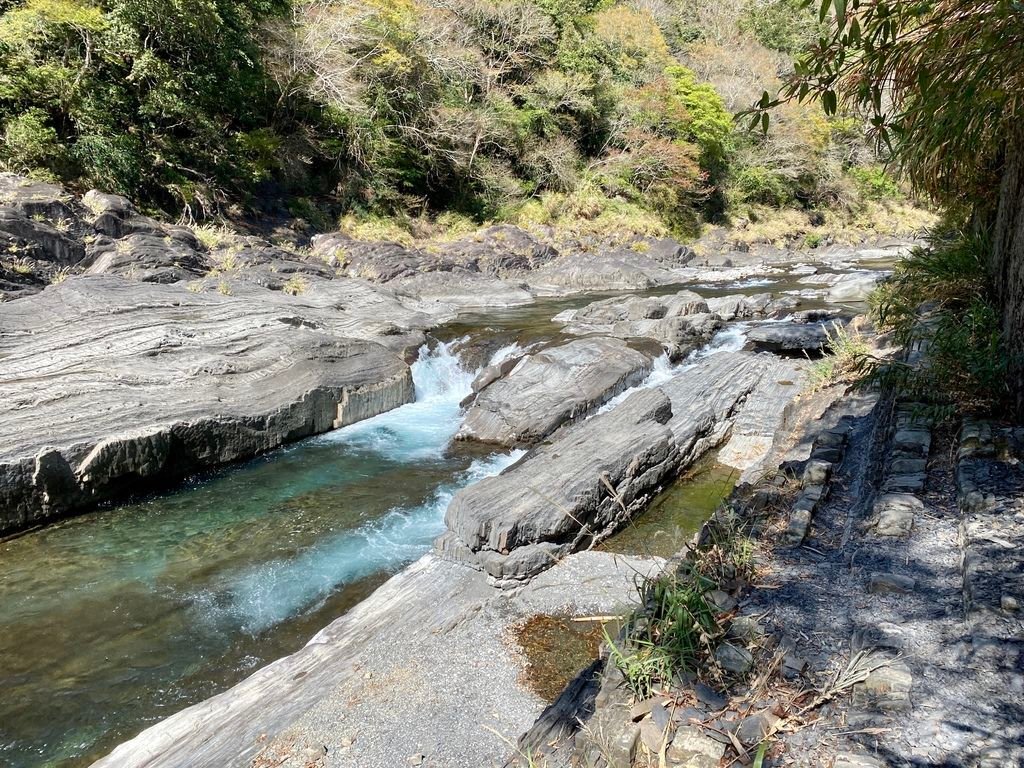 新竹野溪溫泉-隱藏在山林中的露天包廂，在泰崗溫泉泡湯