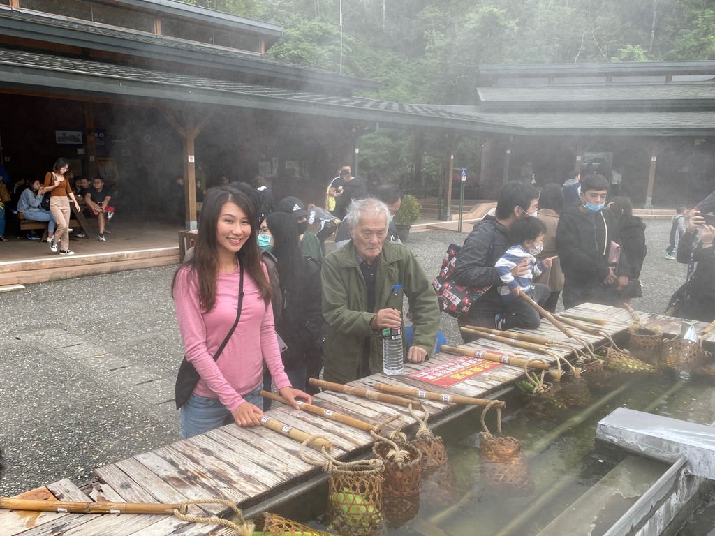 宜蘭景點推薦-一起去清水地熱公園煮溫泉蛋、煮玉米、泡腳