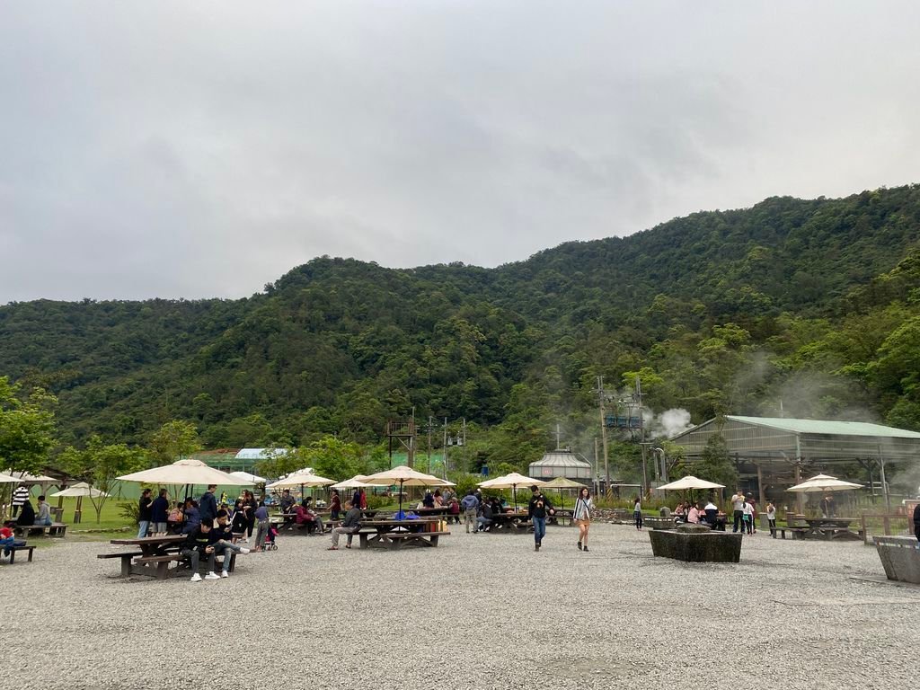 宜蘭景點推薦-一起去清水地熱公園煮溫泉蛋、煮玉米、泡腳