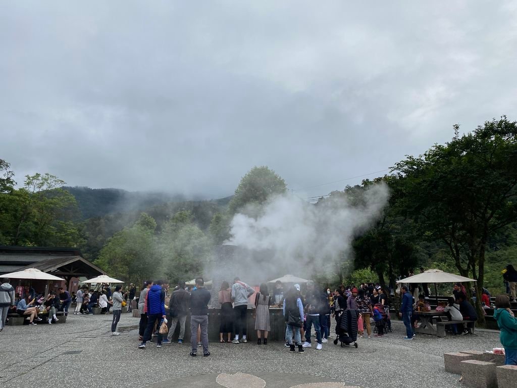 宜蘭景點推薦-一起去清水地熱公園煮溫泉蛋、煮玉米、泡腳