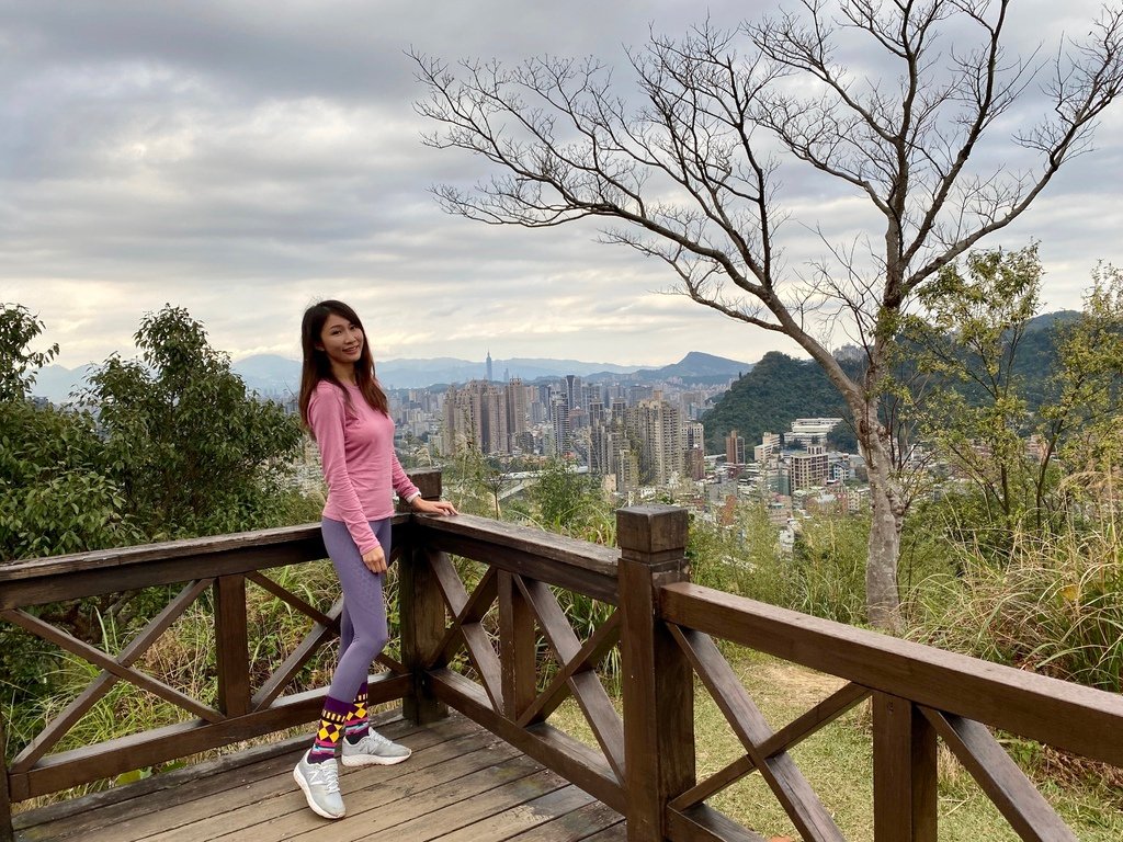 新店登山步道-和美山登山步道，遠看碧潭風景，賞螢火蟲的好地方