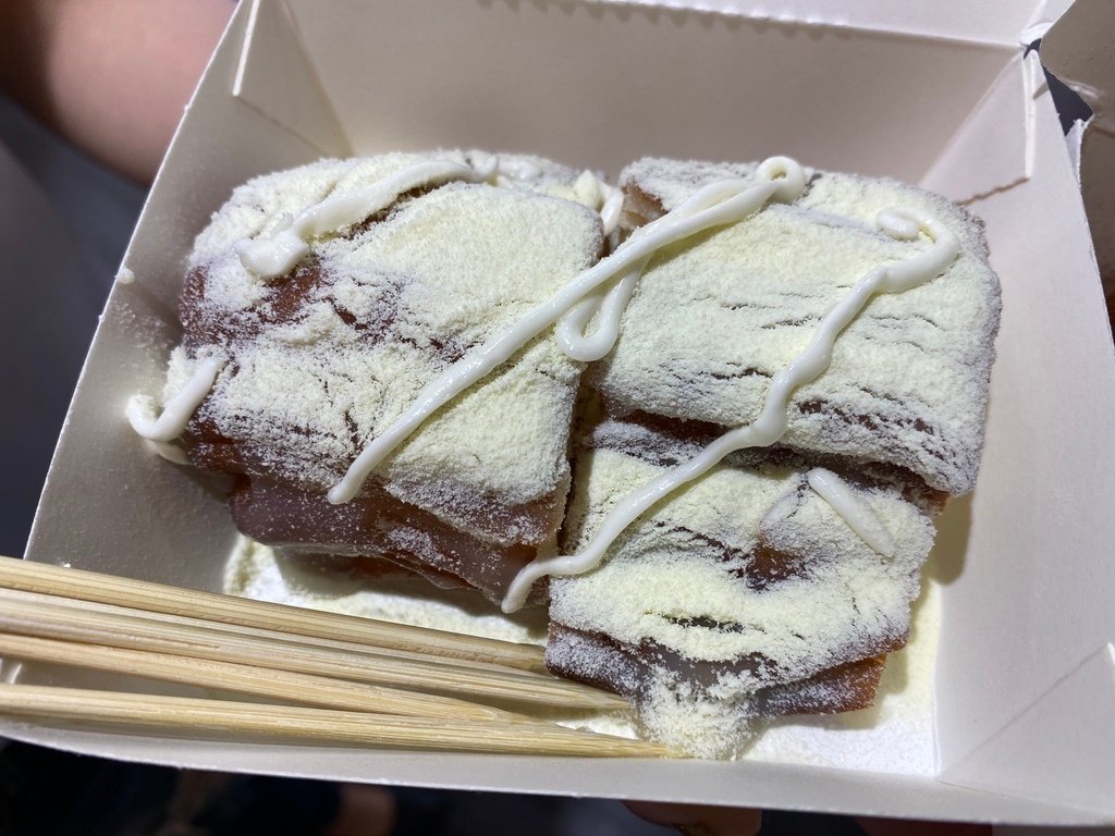 桃園美食推薦-饅好吃。炸饅頭(桃園站前店)，給你不一樣饅頭吃法