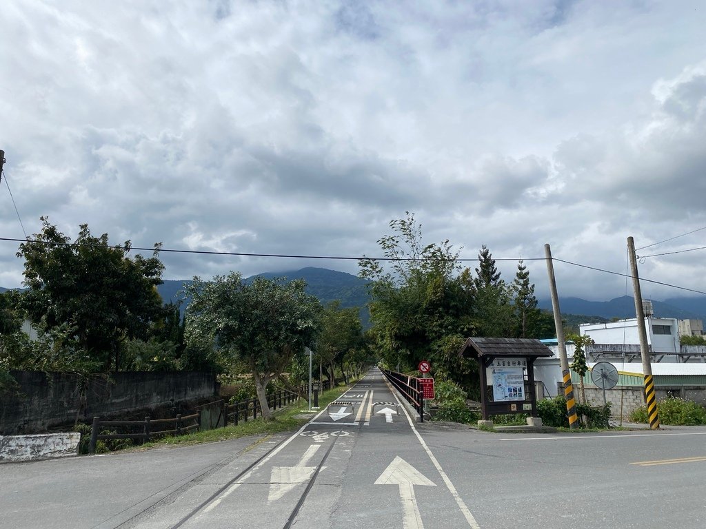 花蓮玉里景點-玉富自行車道，橫跨兩個板塊的自行車道！來趟輕鬆的玉里鐵馬行