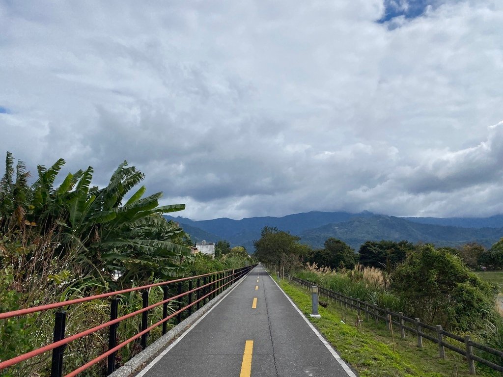 花蓮玉里景點-玉富自行車道，橫跨兩個板塊的自行車道！來趟輕鬆的玉里鐵馬行