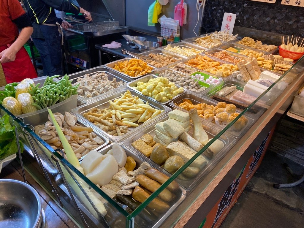 板橋素食-鮮道素食(素食鹹酥雞、素食滷味)，素食者吃宵夜的好地方