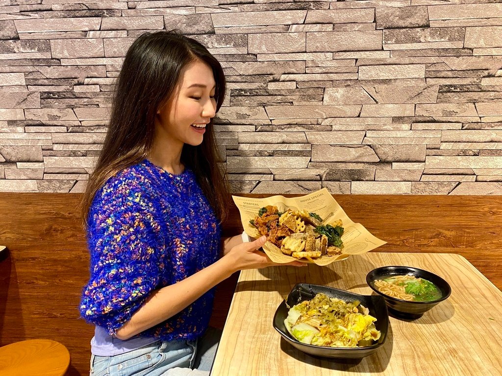 板橋素食-鮮道素食(素食鹹酥雞、素食滷味)，素食者吃宵夜的好地方