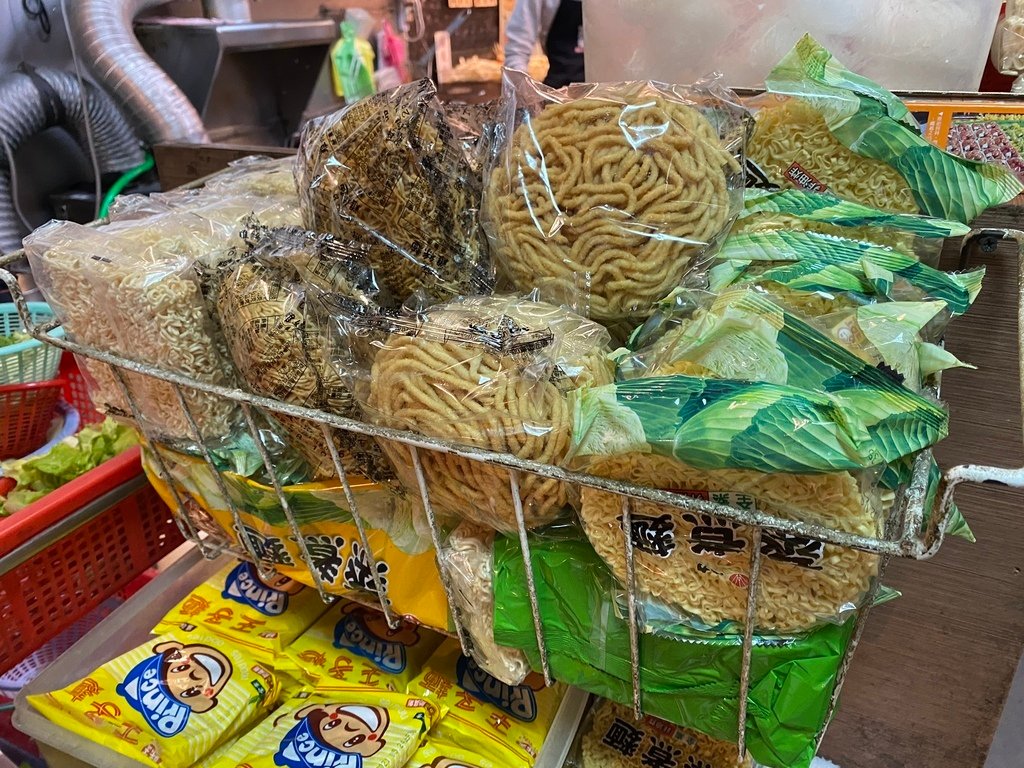 板橋素食-鮮道素食(素食鹹酥雞、素食滷味)，素食者吃宵夜的好地方
