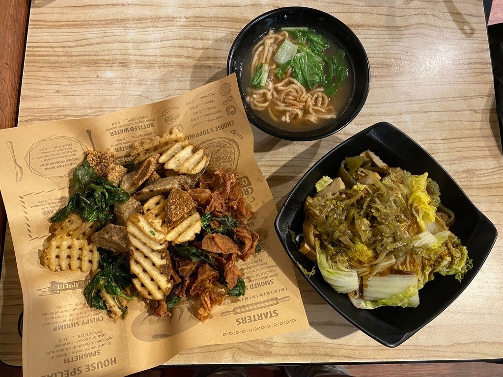 板橋素食-鮮道素食(素食鹹酥雞、素食滷味)，素食者吃宵夜的好地方