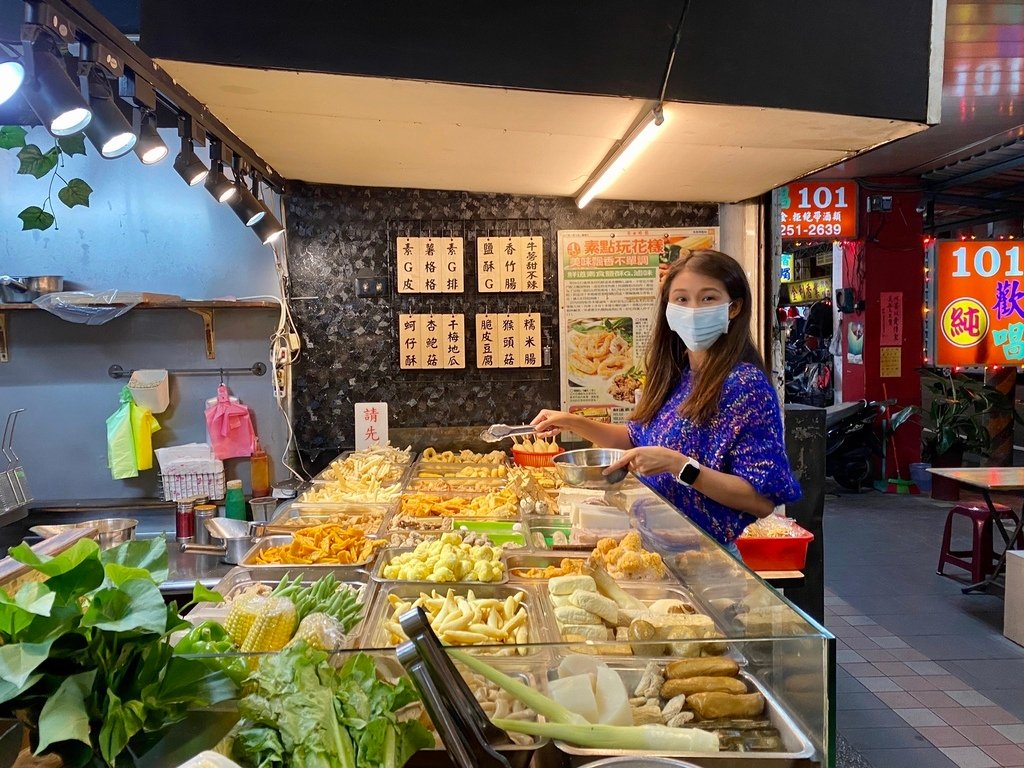 板橋素食-鮮道素食(素食鹹酥雞、素食滷味)，素食者吃宵夜的好地方