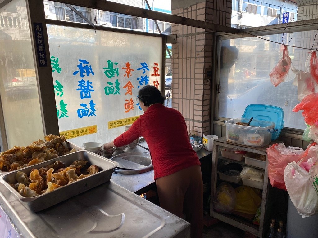 南投國姓鄉素食-青山素食部，國姓鄉唯一的素食小吃店