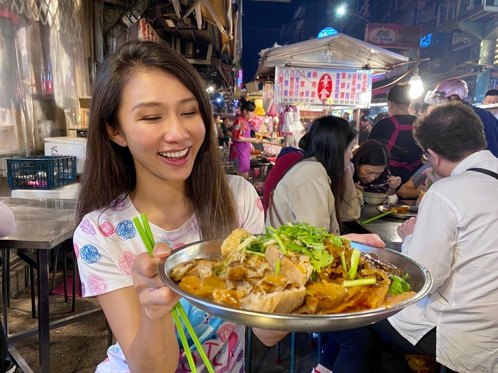 素食者到基隆廟口夜市必吃的素食料理-素食八寶冬粉