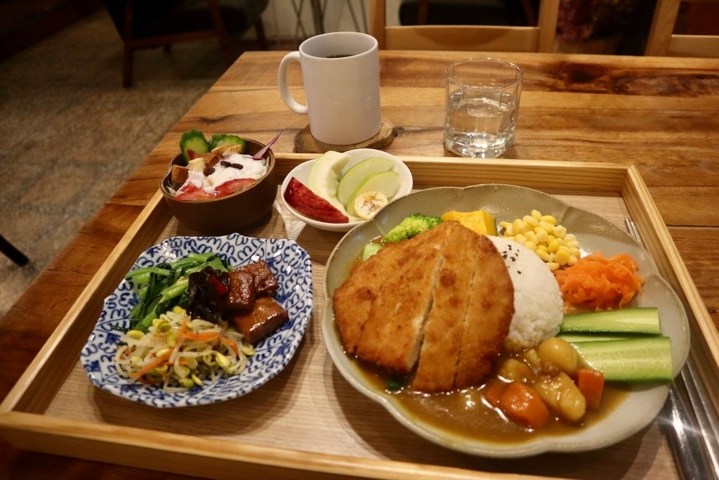 低調的花蓮蔬食咖啡廳-众蔬食咖啡，給你好吃的複合式蔬食料理