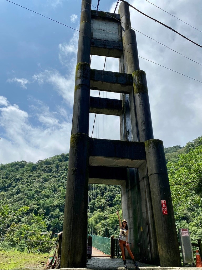 南投竹山景點-跟著丁小羽一起去瑞龍瀑布，走訪的瑞龍吊橋、桂竹林棧道