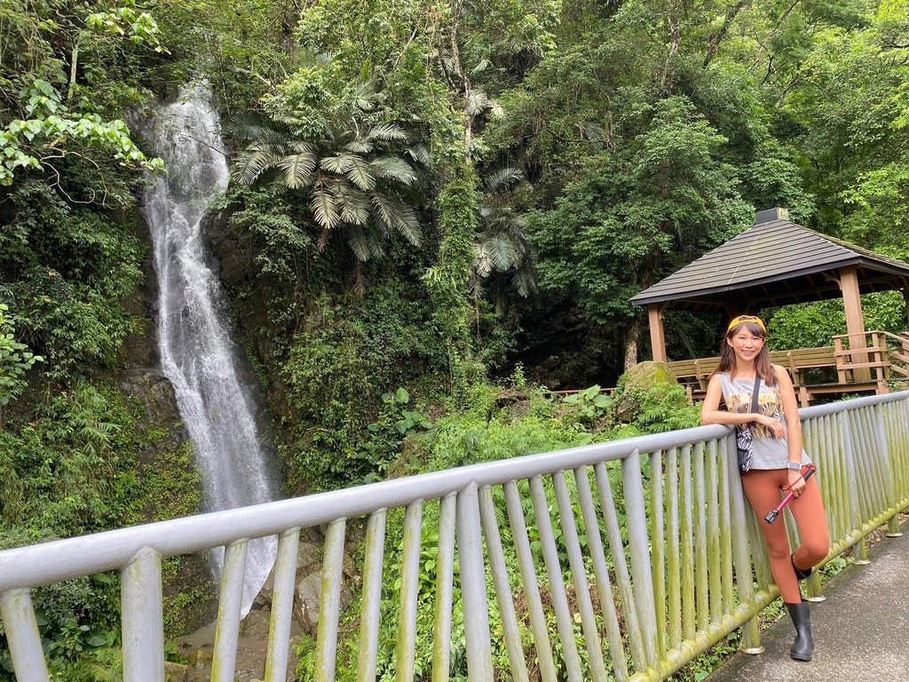 南投竹山景點-跟著丁小羽一起去瑞龍瀑布，走訪的瑞龍吊橋、桂竹林棧道