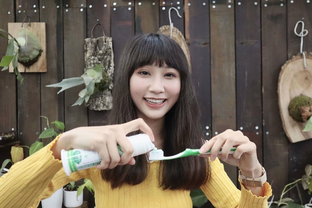 晚上刷牙的好夥伴！牙醫選夜用牙膏DENTISTE&apos; PLUS WHITE，照護您的口腔衛生