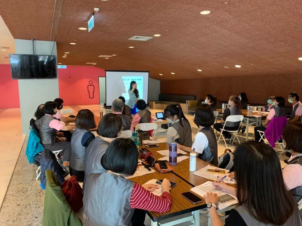 屏東縣政府文化處 屏東演藝廳、音樂廳-質感美姿儀態‧專業服務養成學培訓課程