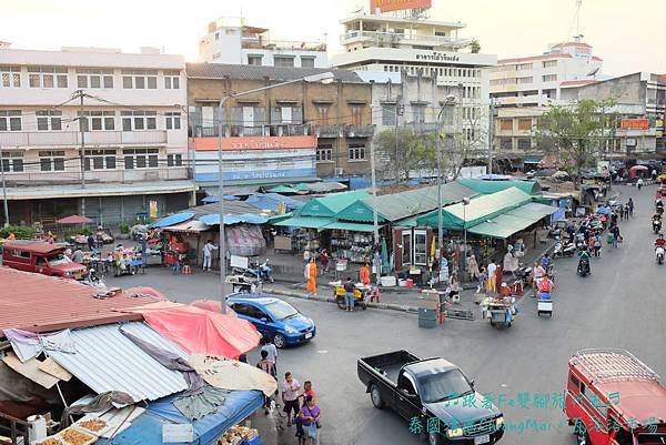 01.瓦洛洛市集(街景).jpg