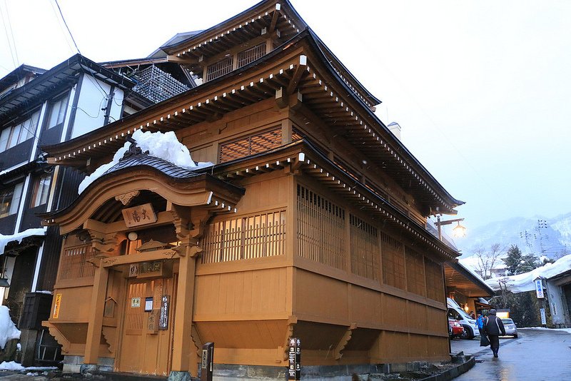 野澤滑雪 (272)地標大湯