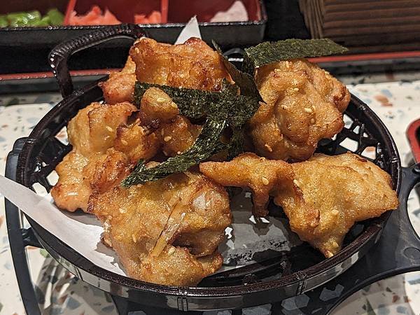 【台中東區】鰻屋 | 稍微有點失望的鰻魚飯我想強項應該是烤海