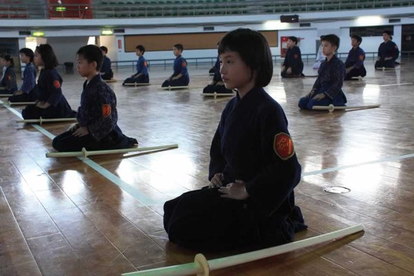 九十九年度高雄縣各國民中小學暑期劍道育樂營實施計劃