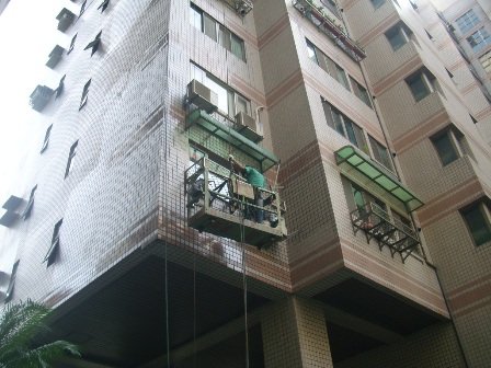 在建築施工中常有外牆滲水現象