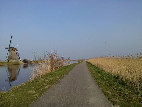 CAM22051