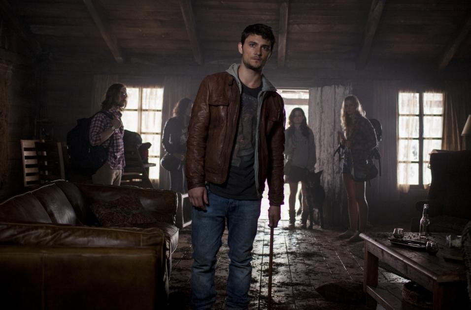 EVIL-DEAD-Photo-06