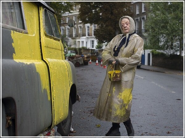 the-lady-in-the-van-photo2