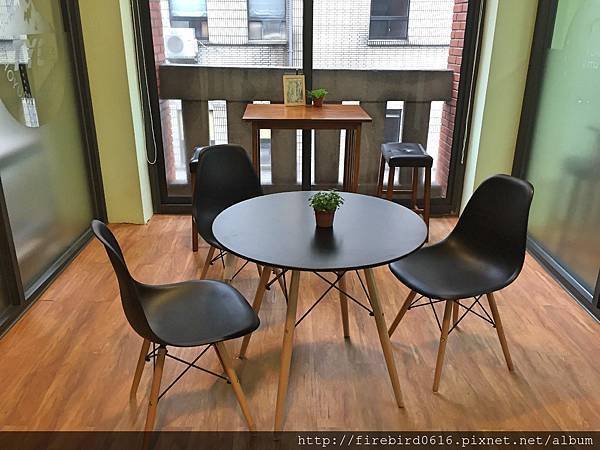 5-1-1 big office outside.jpg