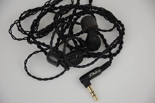 3-7Optoma_NUForce_Earphone_HEM8_4單體動鐵17.jpg