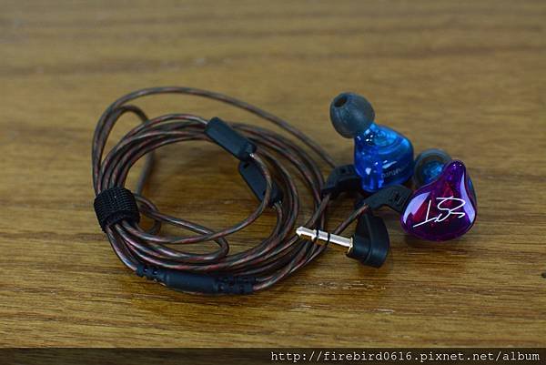 3-5KZ-ZST-PRO類客製化可換線耳機18.jpg