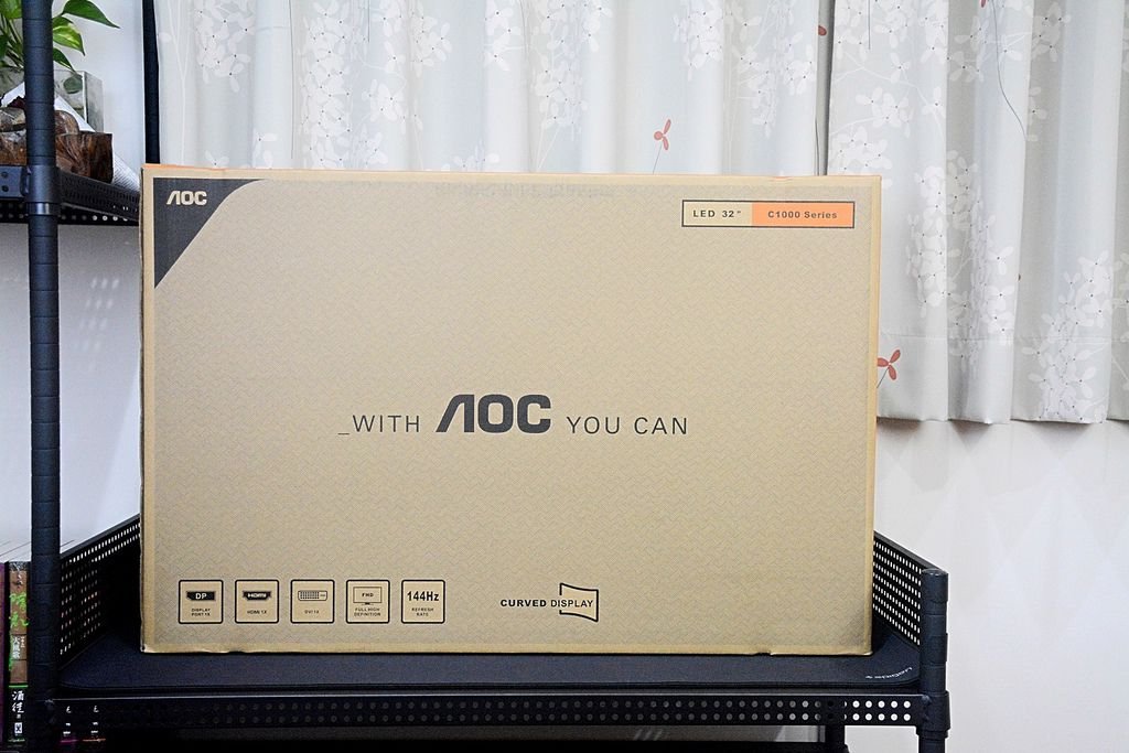 1-1AOC-32-CURVE-GAMINGMonitor-8.jpg