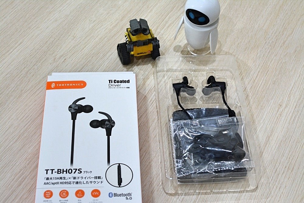 2-1Taotronics-TT-BH07S-BluetoothSportsIEM-32.jpg