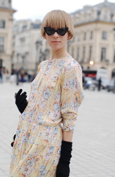 vika-gazinskaya-at-place-vendome-paris-2009-by-hanneli-mustaparta.jpg