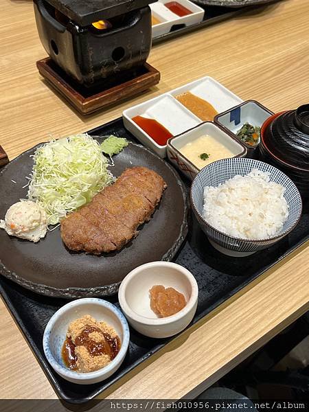 ［東京自由行］ 浅草 牛かつ→雷門旁炸牛排排隊美食＠上班累愛