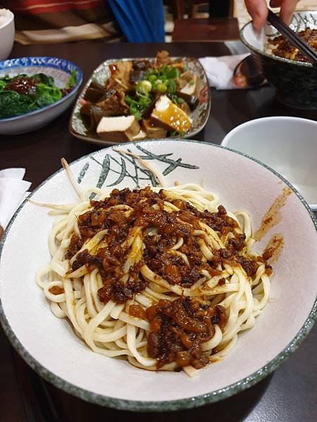 &lt;食記-桃園蘆竹&gt;大竹平價美食-大鍋湯風味小吃((幾個銅板搞