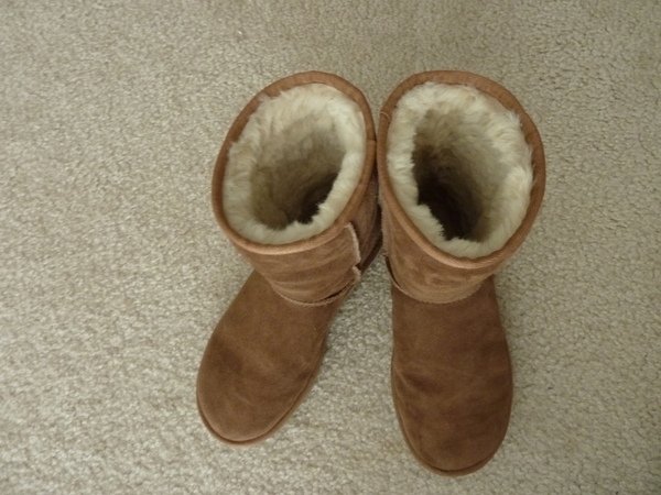 ugg2