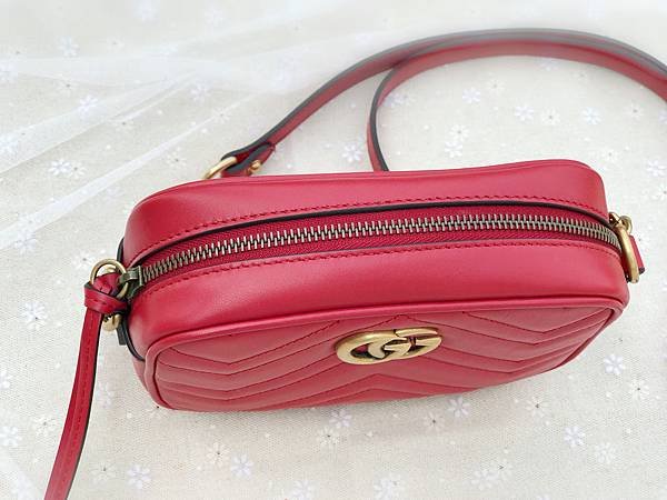 Gucci gg marmont mini相機包