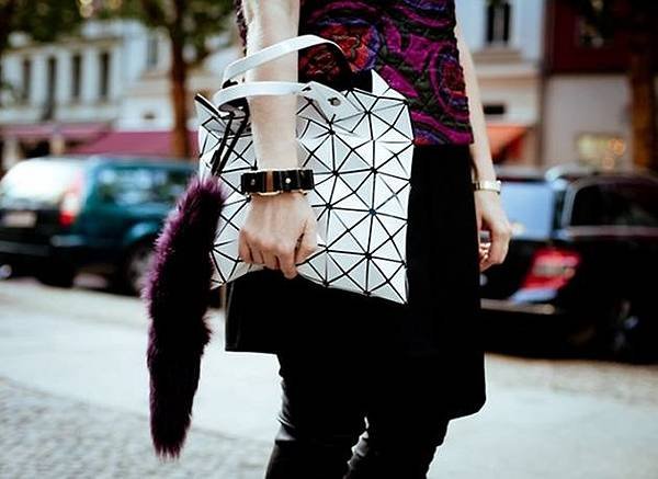 Bao-Bao-Issey-Miyake-Lucent-PVC-tote-bag-包