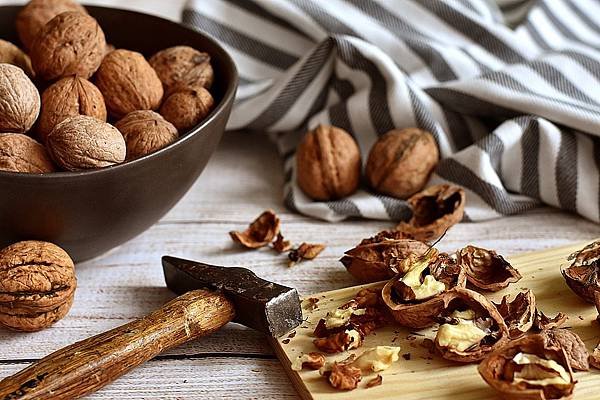 Walnuts.jpg