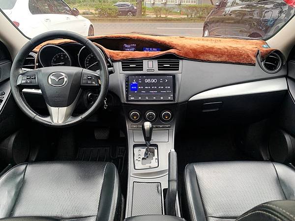 LINE_ALBUM_13mazda3 4D_220217_16.jpg