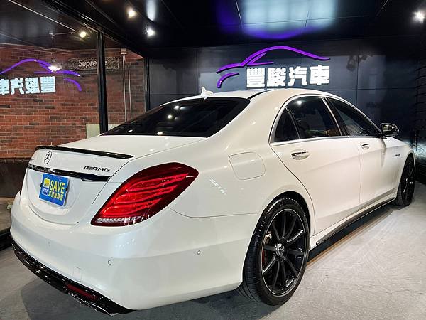 【賓士M-BENZ】2024年 S63 AMG、GLC300