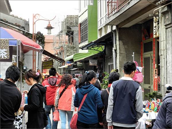 靜巷成了鬧市2010.1.8.JPG