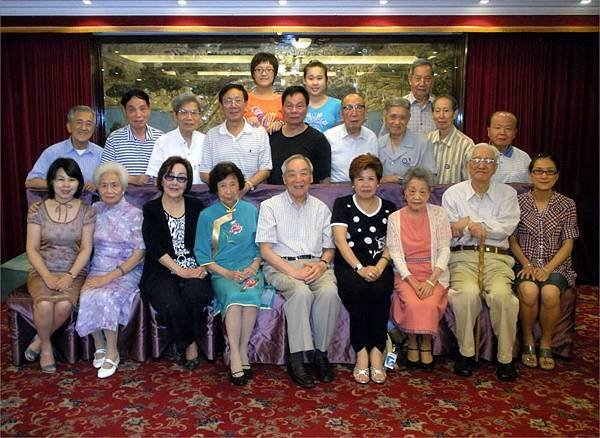 合影2010.7.23.jpg